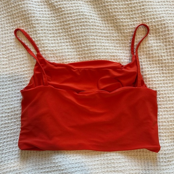 Pretty little thing red ruched tank top women’s size 8 going out crop top - Picture 3 of 8